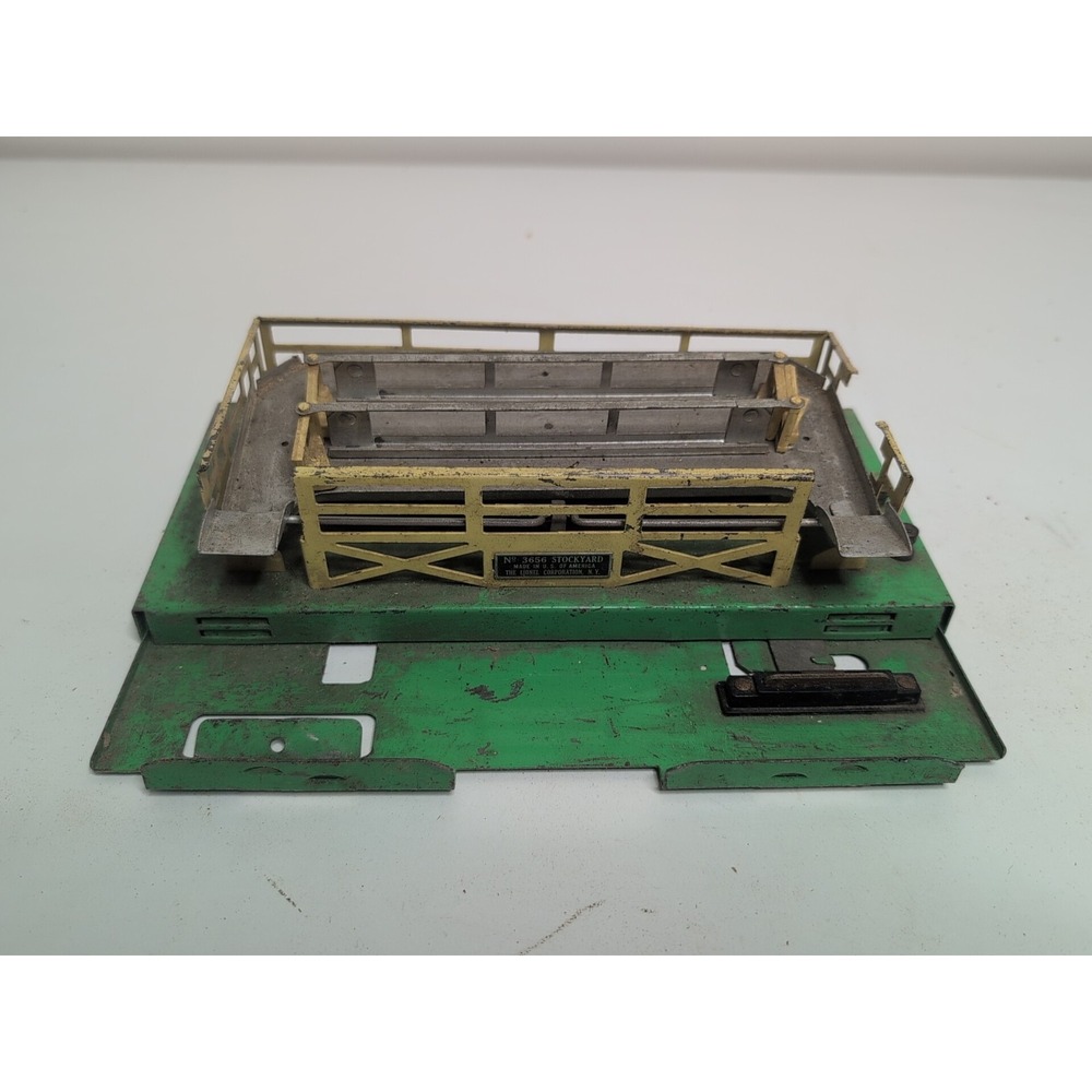 Lionel O Gauge 3656 Cattle Stockyard Vintage Green Yellow